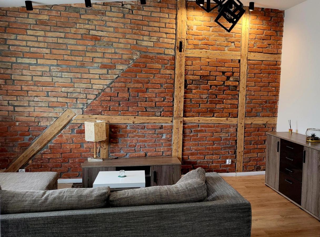Przytulny Apartament W Centrum Miasta Kętrzyn Exterior foto