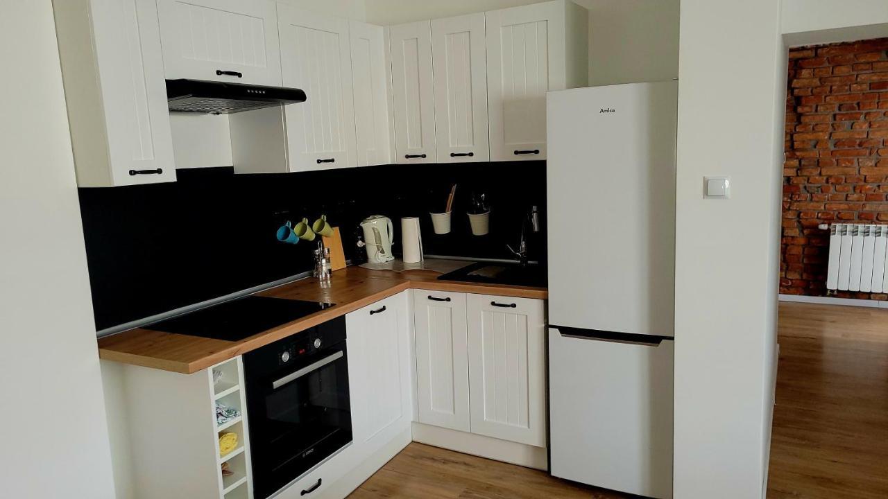 Przytulny Apartament W Centrum Miasta Kętrzyn Exterior foto